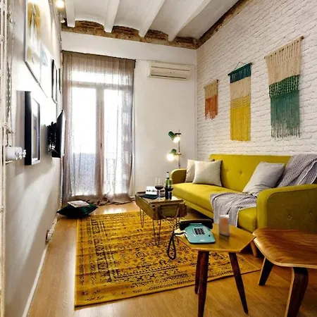 Poblenou Amazing Charm